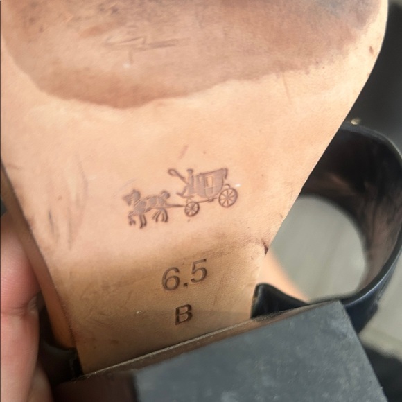 COACH Black and Tan Women's Leather Gold Block Heel Sandals Size 6.5B - Picture 11 of 13